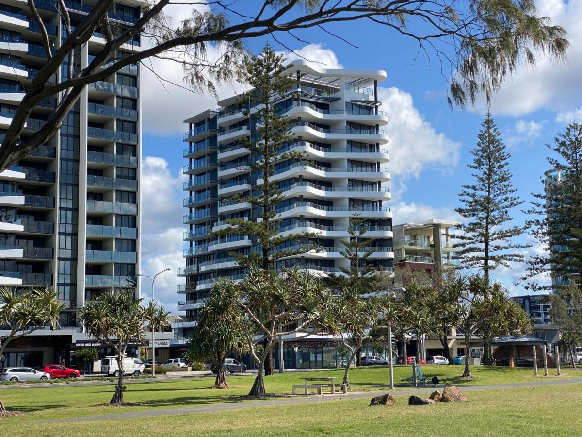 X Kirra Apartments Gold Coast Exterior foto